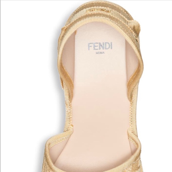 SOLD‼️Fendi wedge sandal - Picture 5 of 8